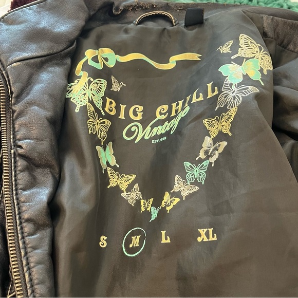 Big Chill Vintage Faux Black Leather With Bronze Distressed Jacket Size Medium - Picture 14 of 15